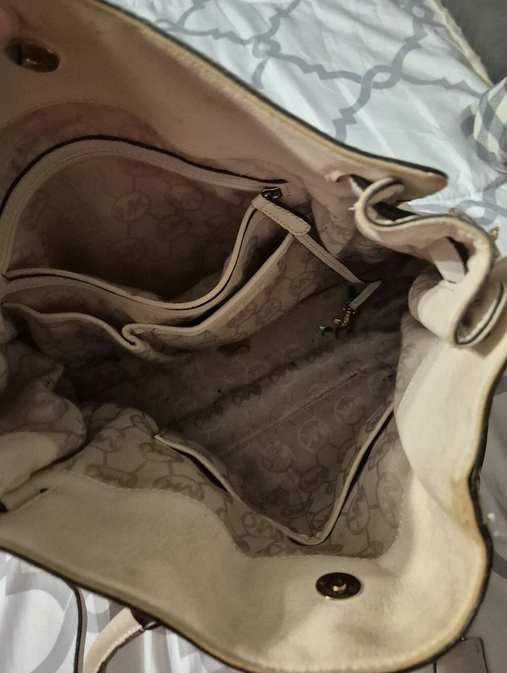 Michael Kors Leather Tote Handbag in Cream with Gold Hardware